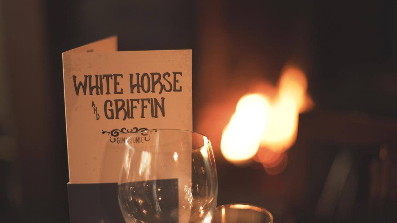 White Horse & Griffin Hotel Whitby Bagian luar foto