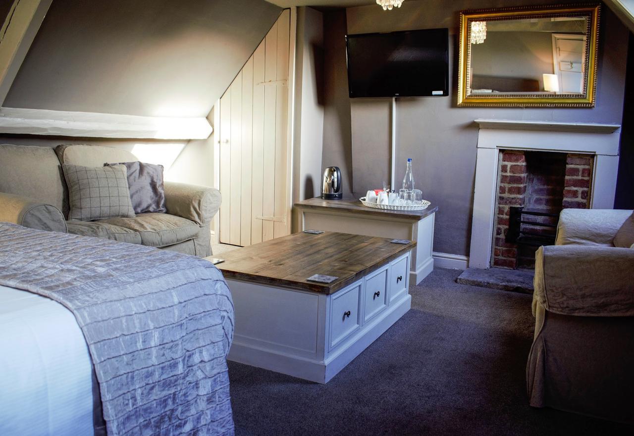 White Horse & Griffin Hotel Whitby Bagian luar foto